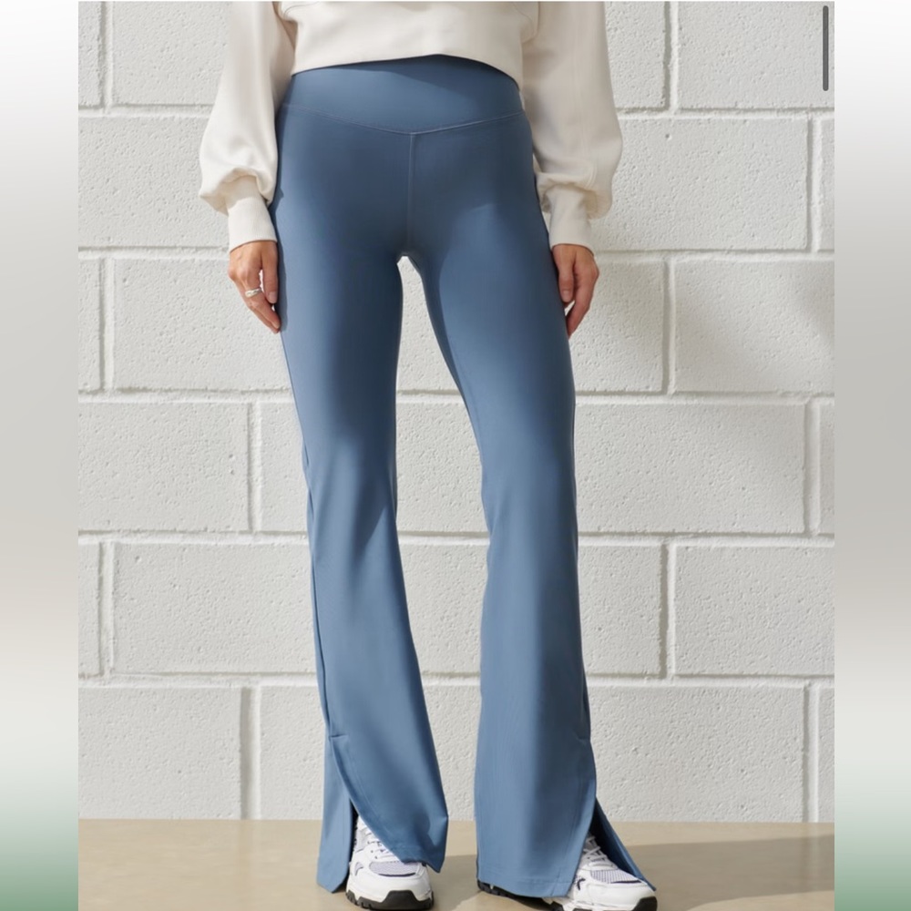 Abercrombie YPB sculptLUX Split-Hem Flare Legging NWOT